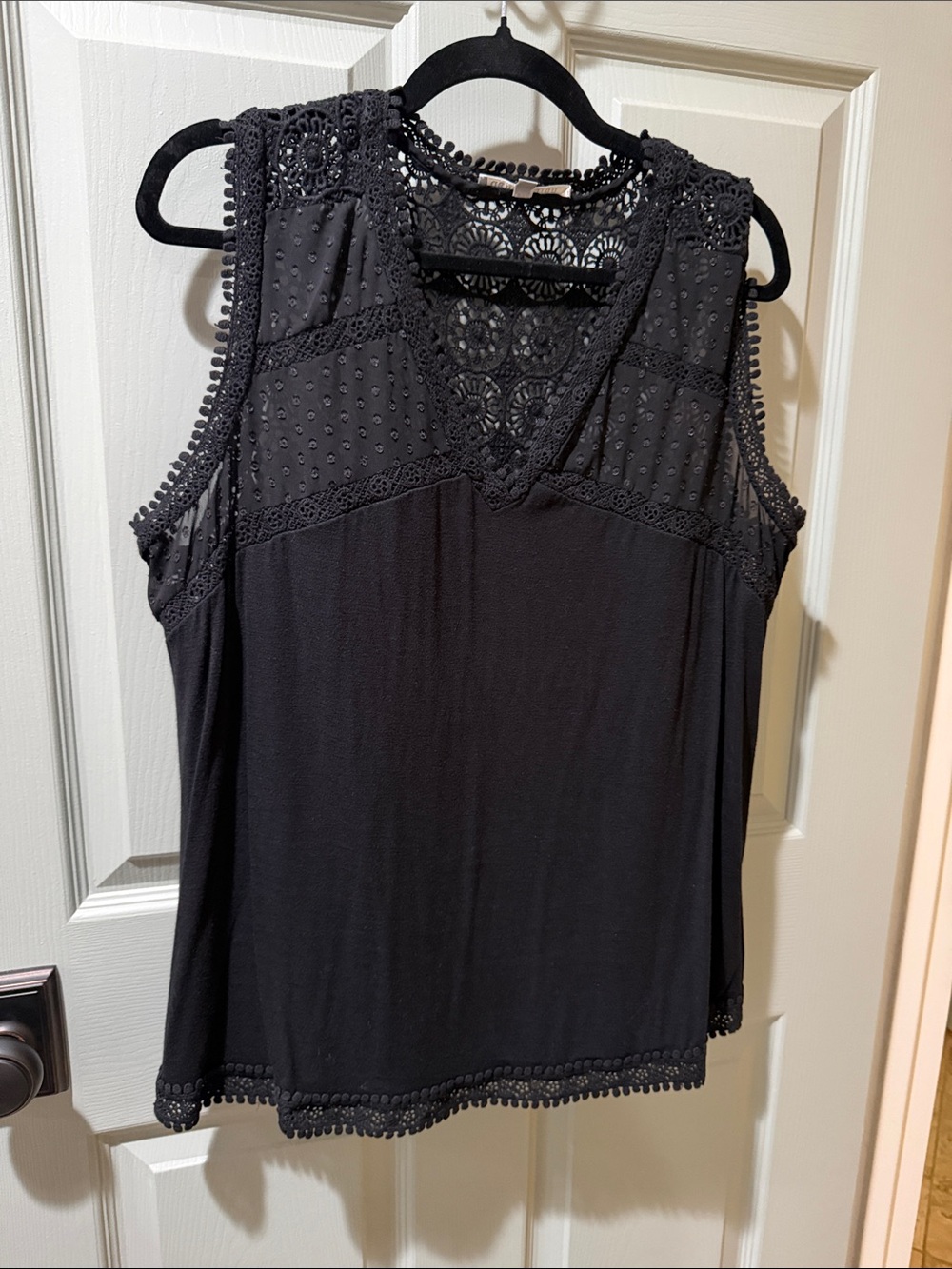 Daniel Rainn Black Lace Trim V-Neck Camisole